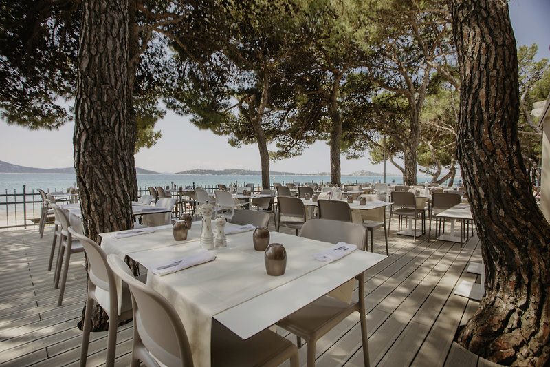 Villa Arausana & Antonina 10