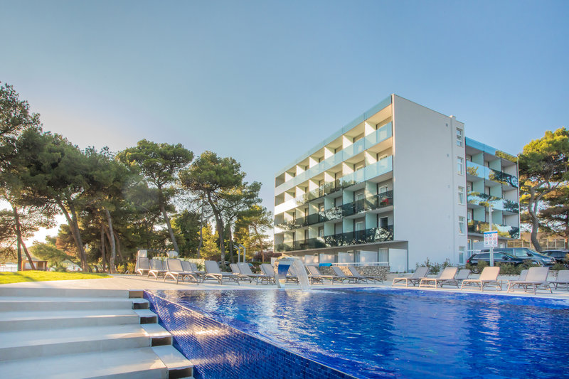 Villa Arausana & Antonina 1