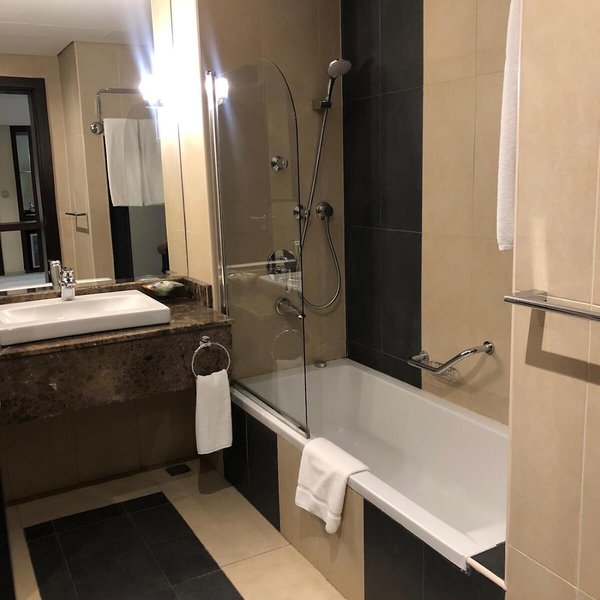 Golden Tulip Doha 39