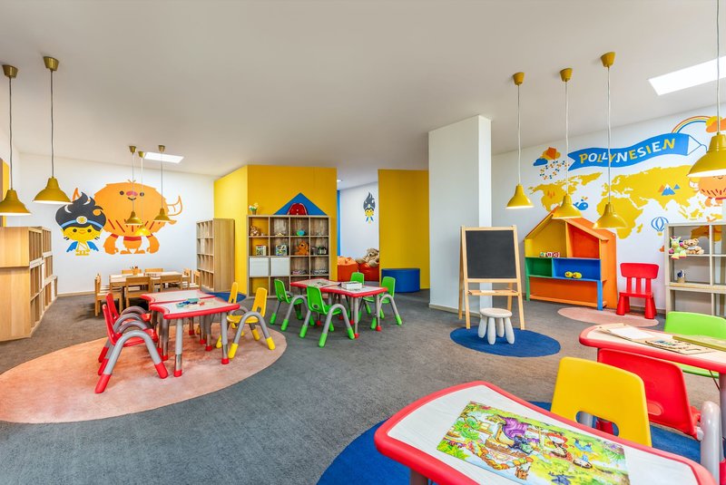 Al Raha Beach Hotel 9