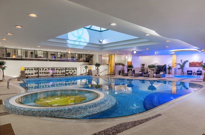 Al Raha Beach Hotel 10