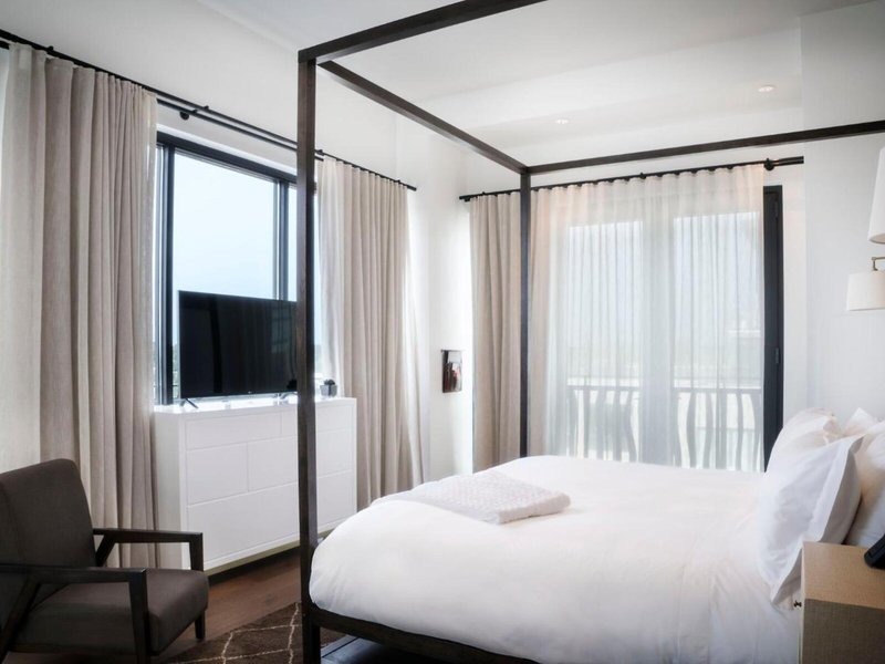 Halcyon Hotel Cherry Creek 38
