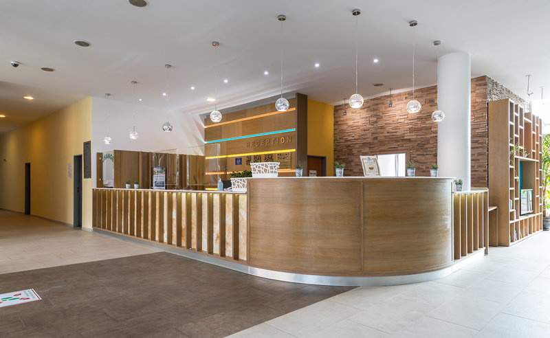 Hotel Ivana Palace 7