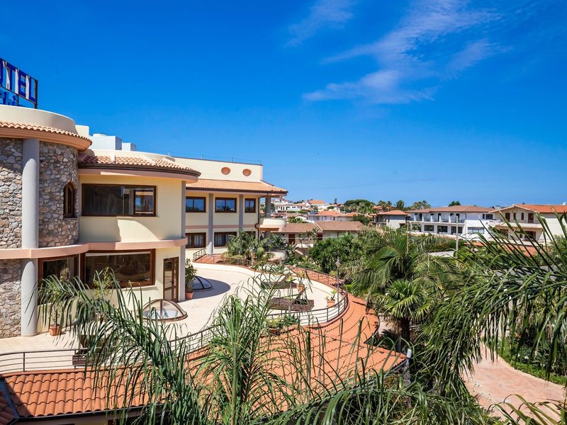 Hotel Santa Chiara 3
