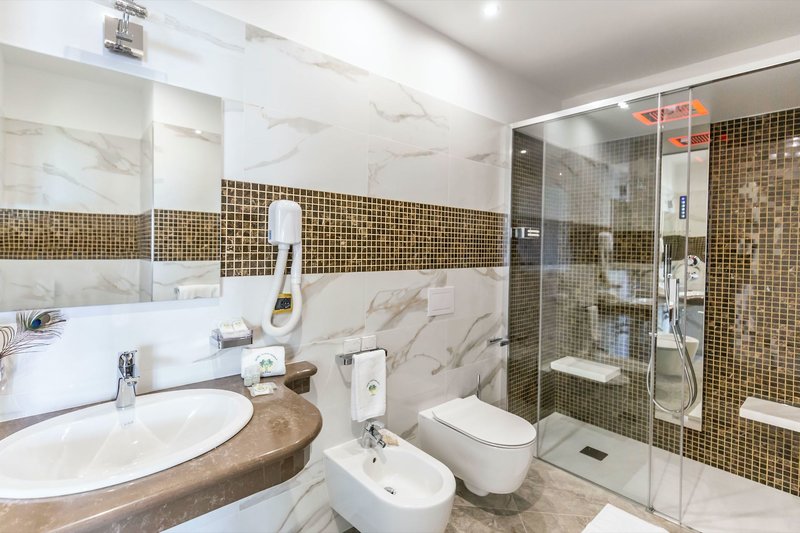 Hotel Santa Chiara 11