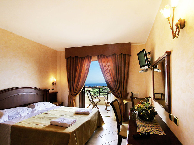 Hotel Santa Chiara 35
