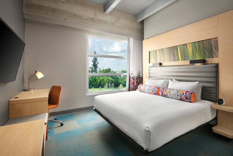 Aloft Miami Airport 1
