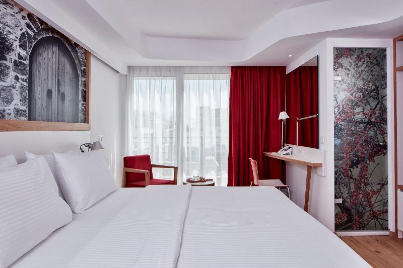 Olive Green Hotel 10