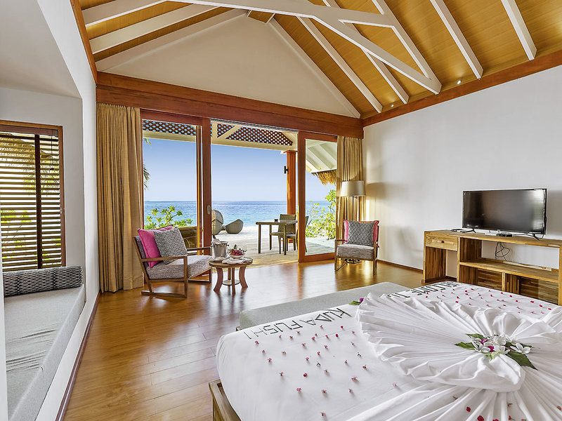 Kudafushi Resort & Spa 11