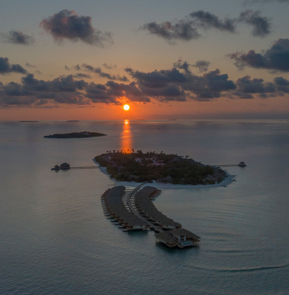 Kudafushi Resort & Spa 15