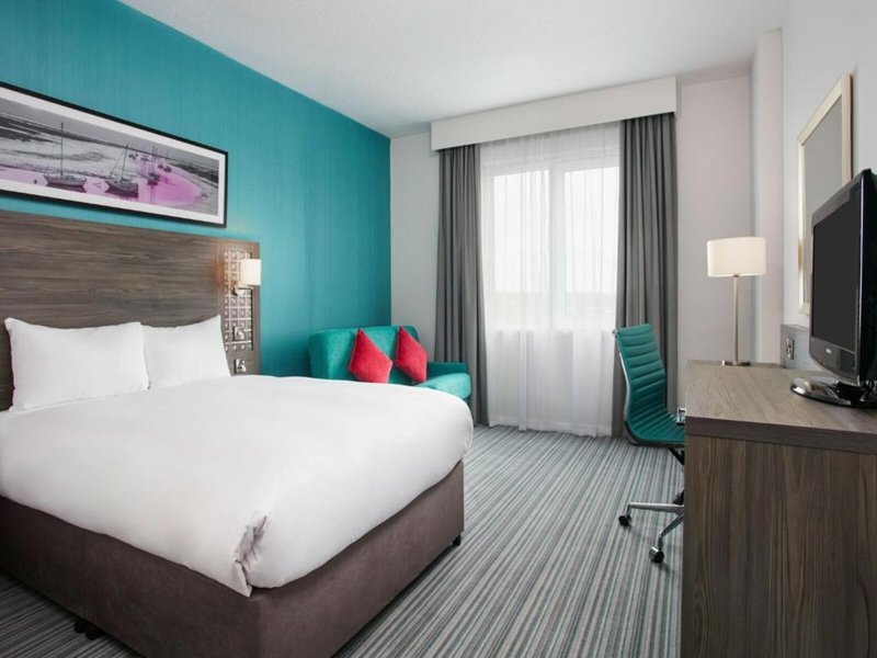 Jurys Inn Southampton 9