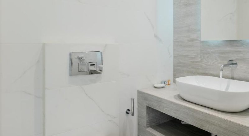 Metsikas Residence 4