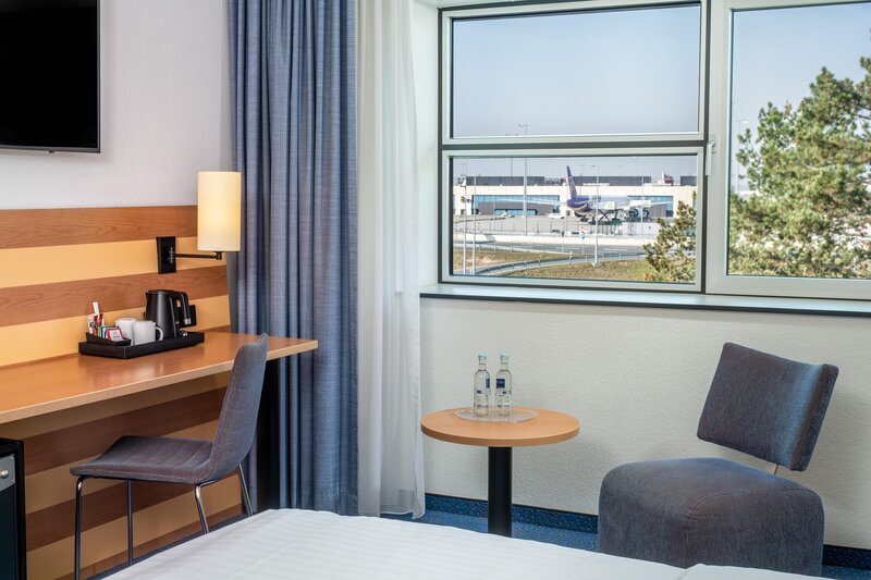 IntercityHotel Frankfurt Airport 9