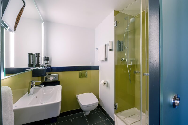 IntercityHotel Frankfurt Airport 14