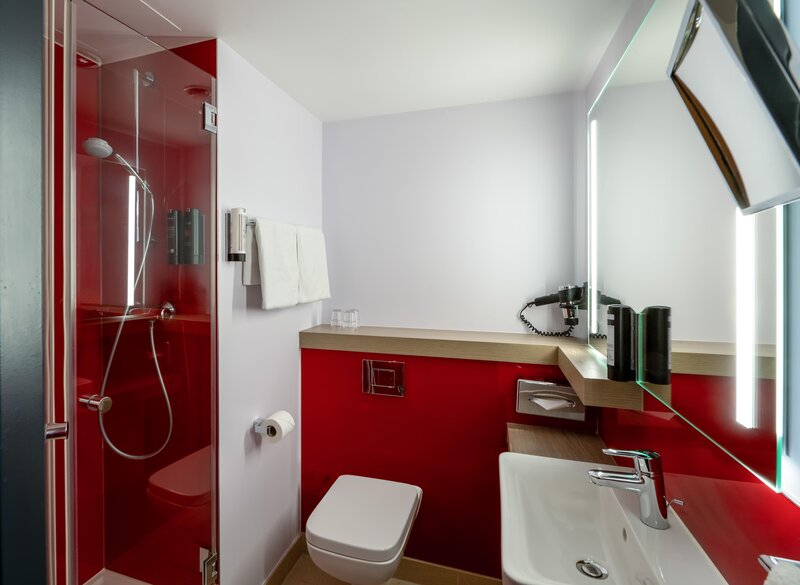 IntercityHotel Frankfurt Airport 15