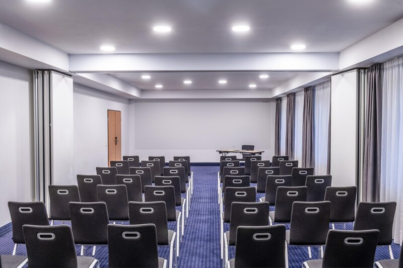 IntercityHotel Frankfurt Airport 23