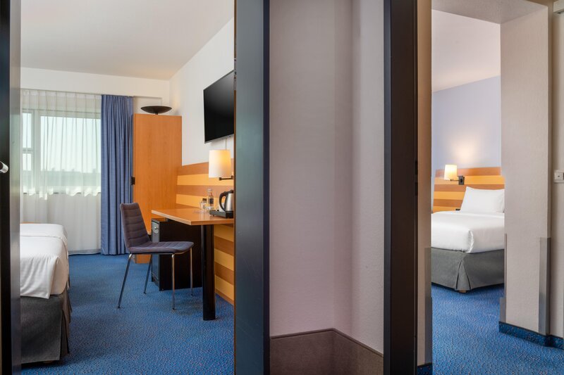 IntercityHotel Frankfurt Airport 26