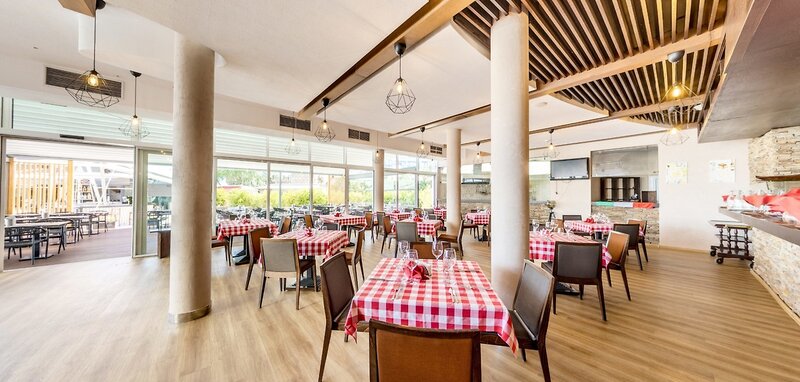 Effect Grand Victoria Hotel 12