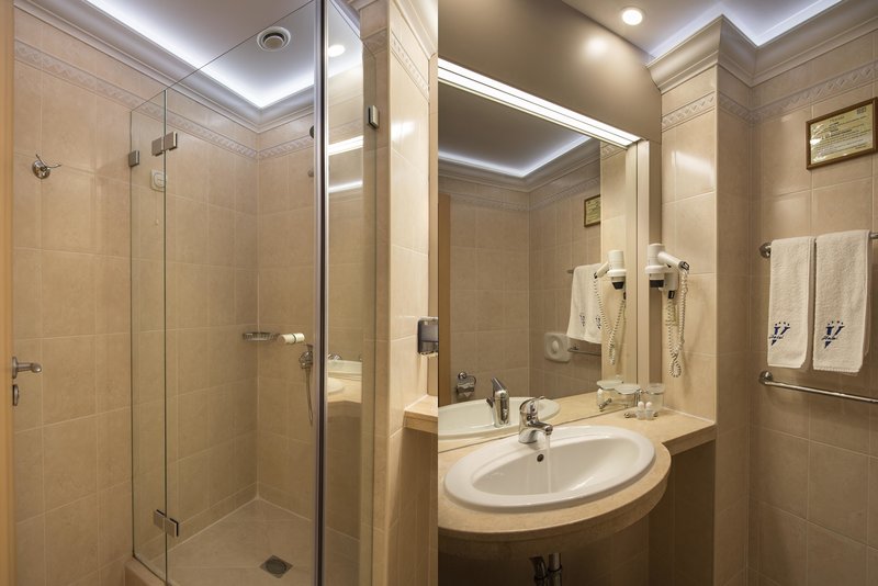 Effect Grand Victoria Hotel 24