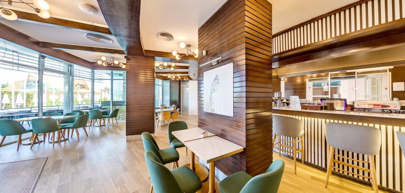 Effect Grand Victoria Hotel 18