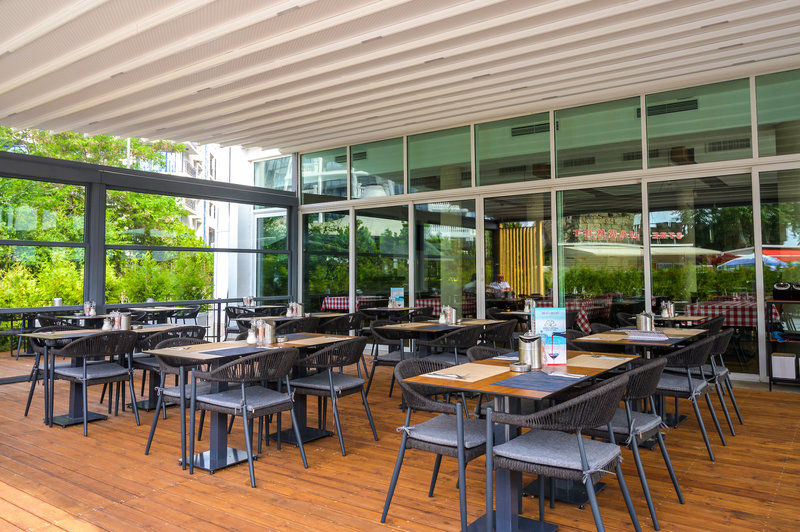 Effect Grand Victoria Hotel 22