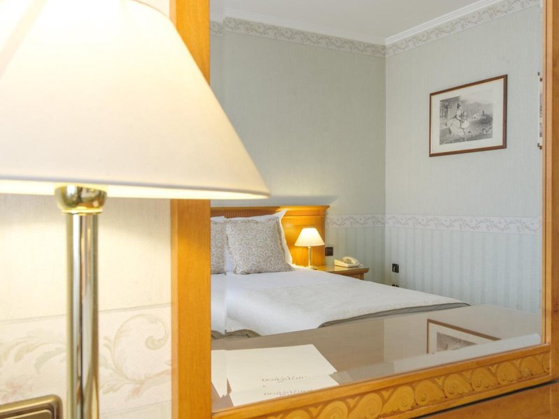 Downtown Boutique Hotel 28