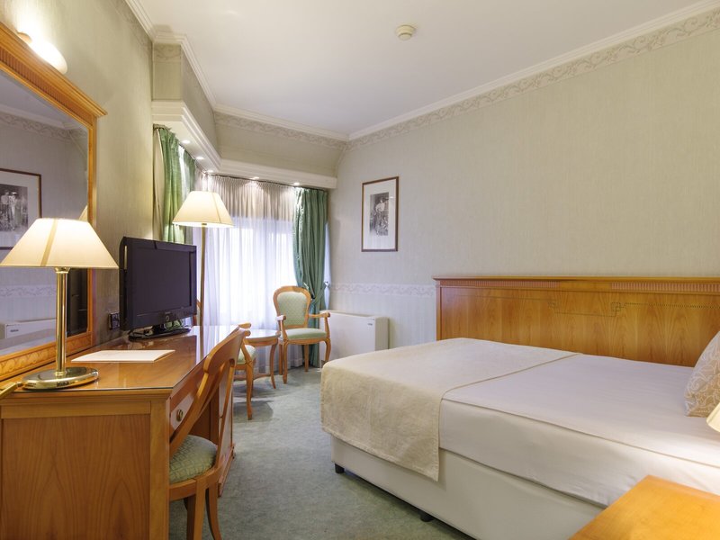 Downtown Boutique Hotel 39