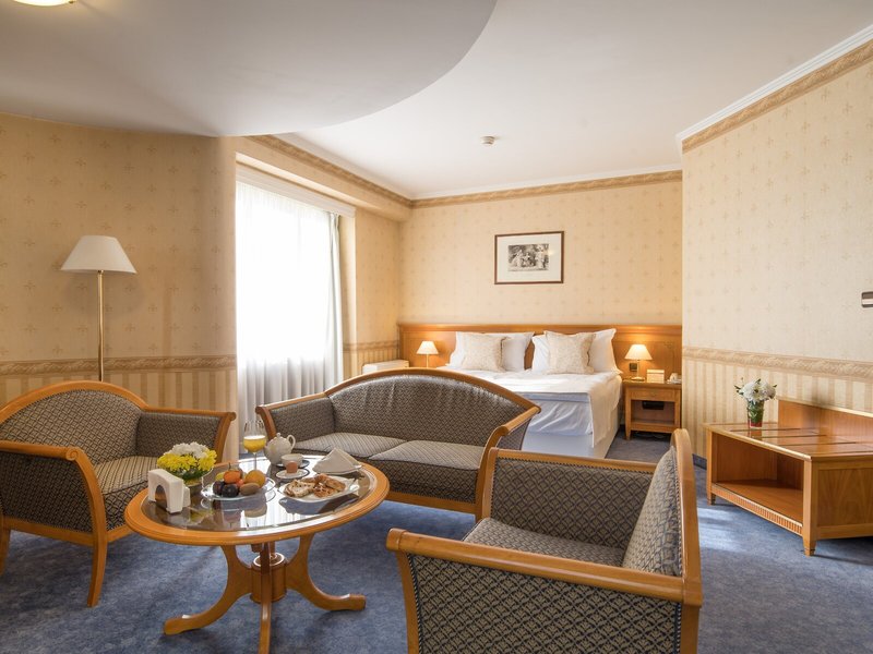 Downtown Boutique Hotel 50