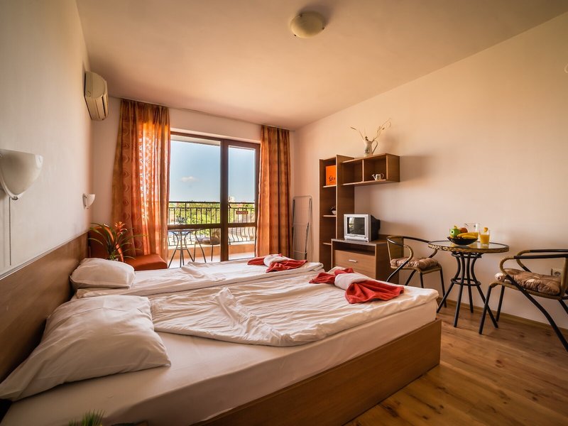 Step Hotel 9 - Room Example