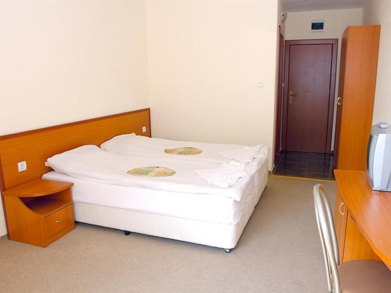 Family Hotel Romantik 10