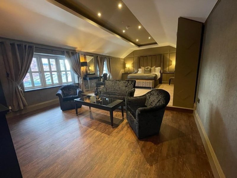 Eccleston Arms 7