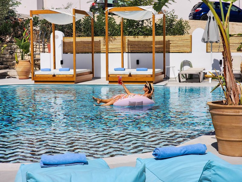 Zoe Hotel 4