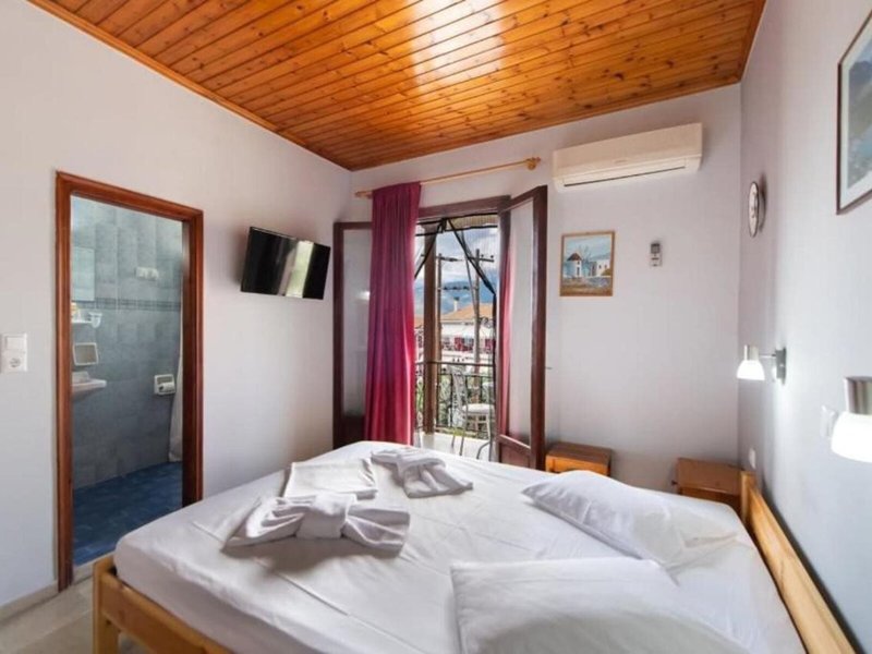 Hotel Nostos 9