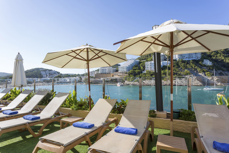 Palladium Hotel Cala Llonga 10