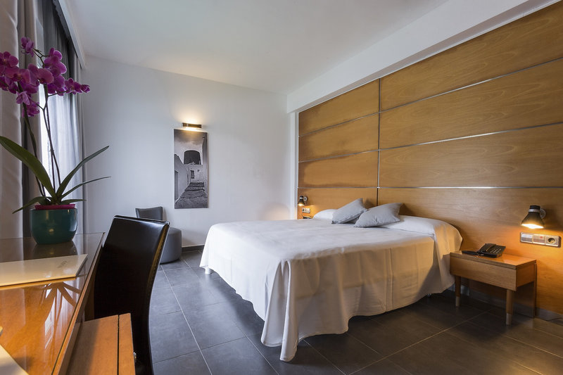 Palladium Hotel Cala Llonga 11