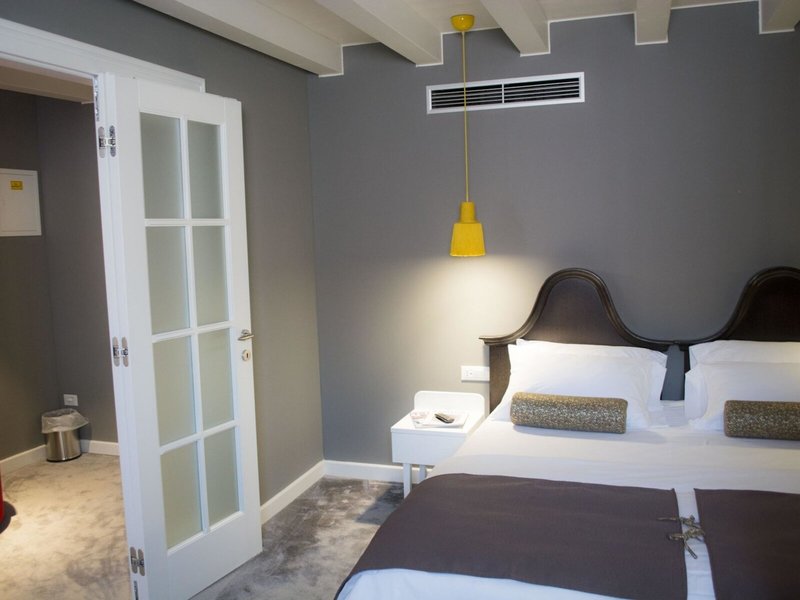 XII Century Heritage Hotel 27