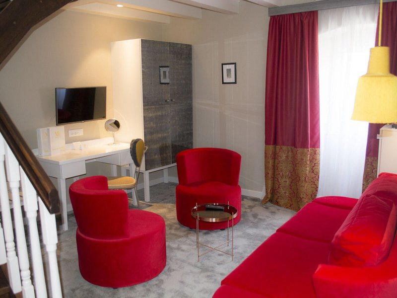 XII Century Heritage Hotel 41