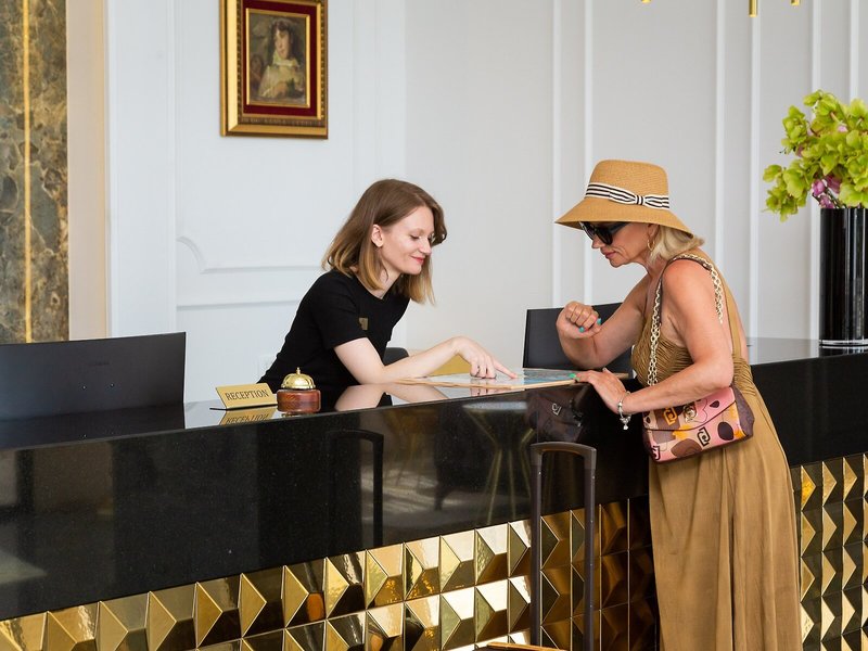 Hotel Corner 7