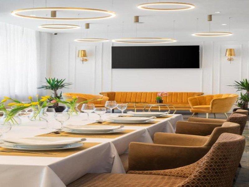 Hotel Corner 23