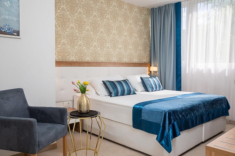 Hotel Corner 7