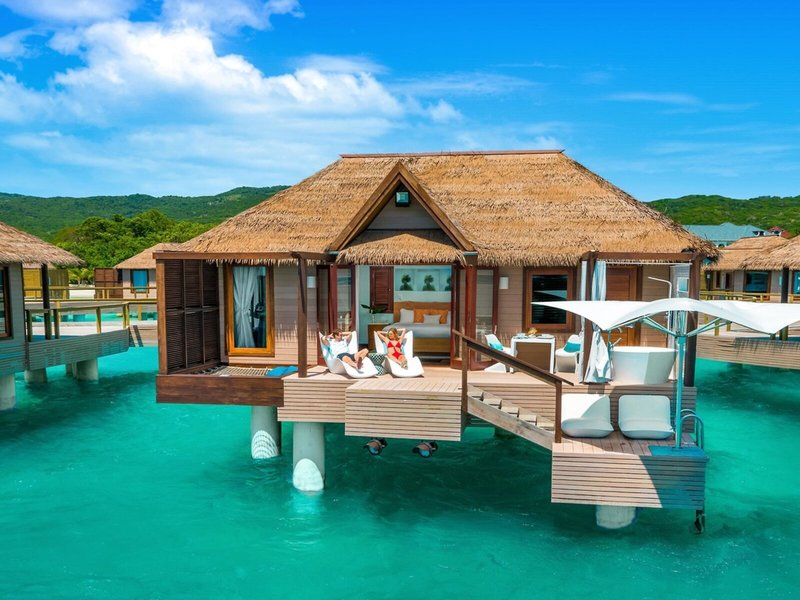 Sandals South Coast 47