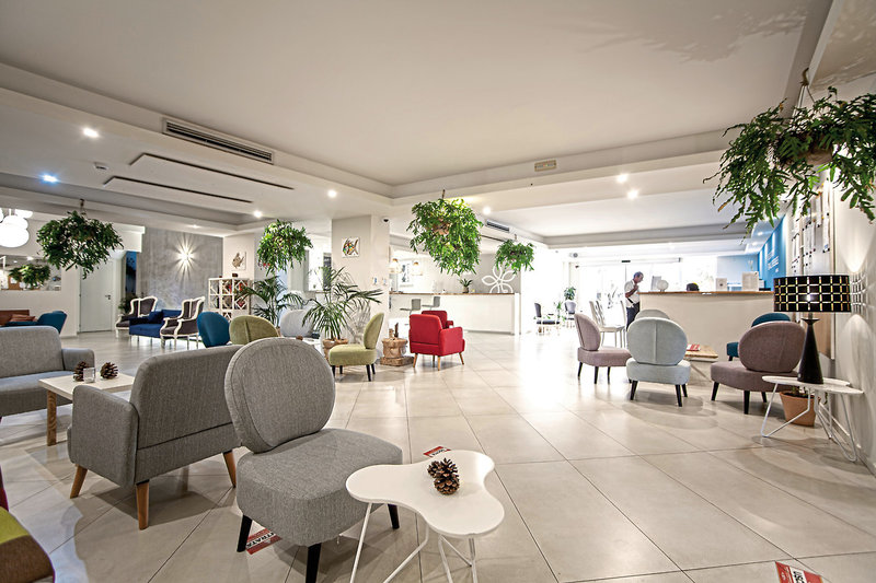 COOEE Michelizia Tropea Resort 8