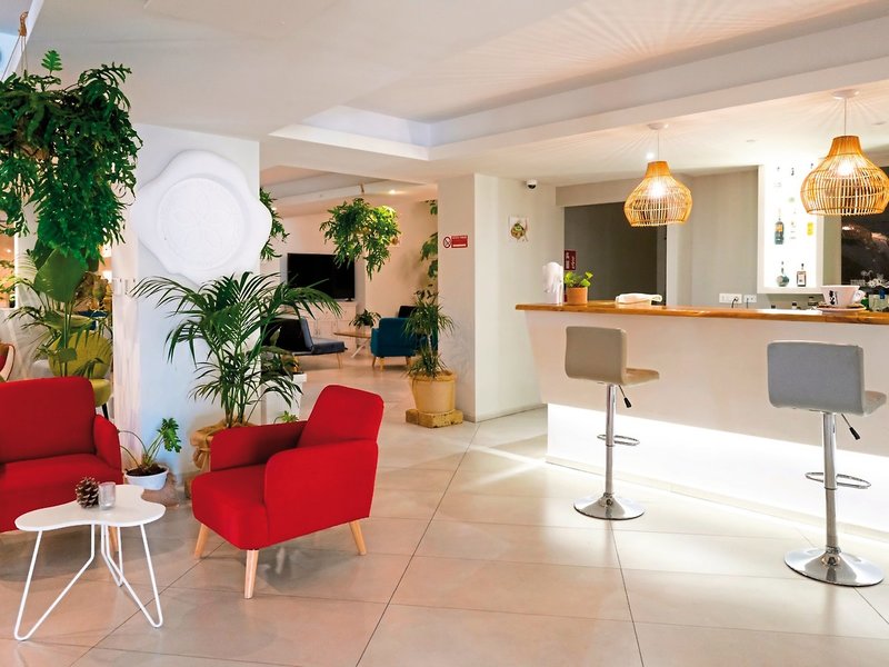 COOEE Michelizia Tropea Resort 22