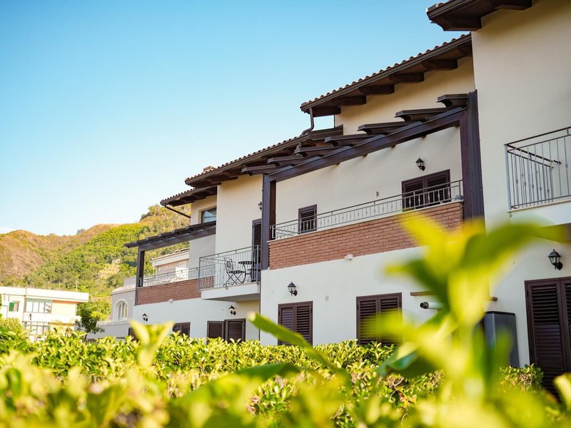 COOEE Michelizia Tropea Resort 1