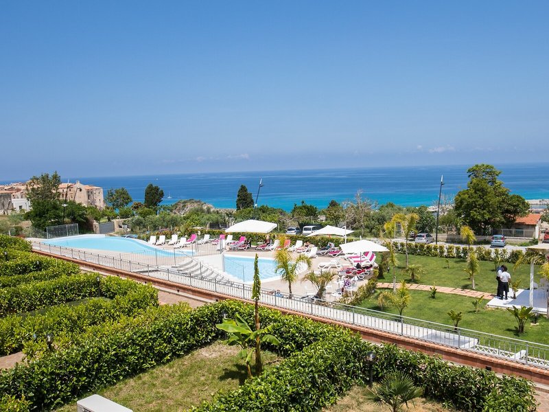 COOEE Michelizia Tropea Resort 5