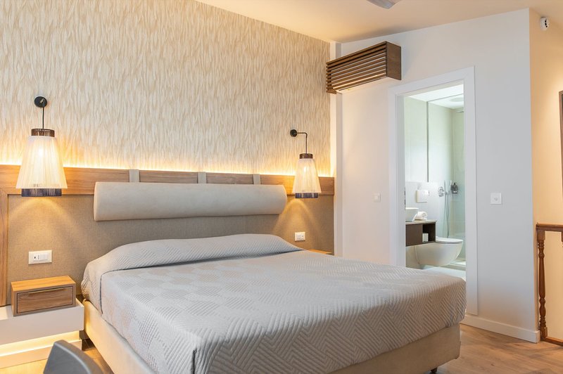 TUI SUNEO Achilleas 3 - Room Example