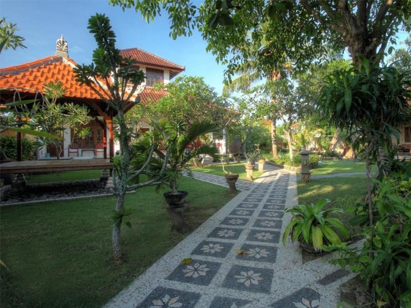 Puri Nusa Beach Hotel 1