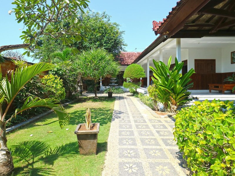Puri Nusa Beach Hotel 5