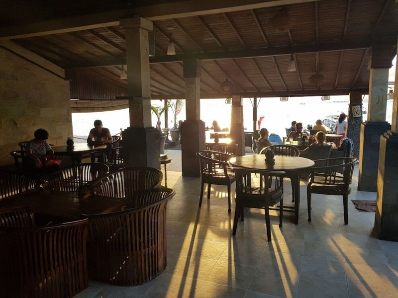 Puri Nusa Beach Hotel 15