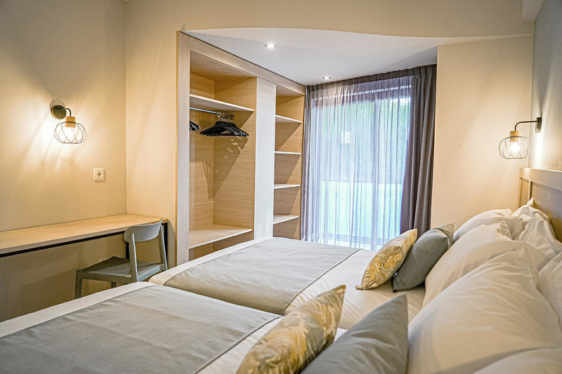 H TOP Calella Palace Family & Spa 9 - Room Example